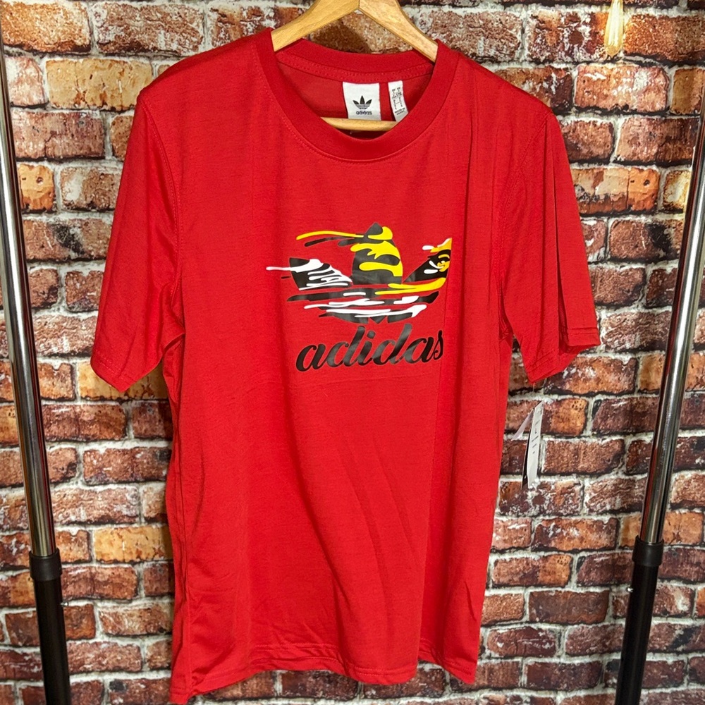 🔥 NWT Adidas Red Tee men’s large shirt Graphic Logo new trefoil sports